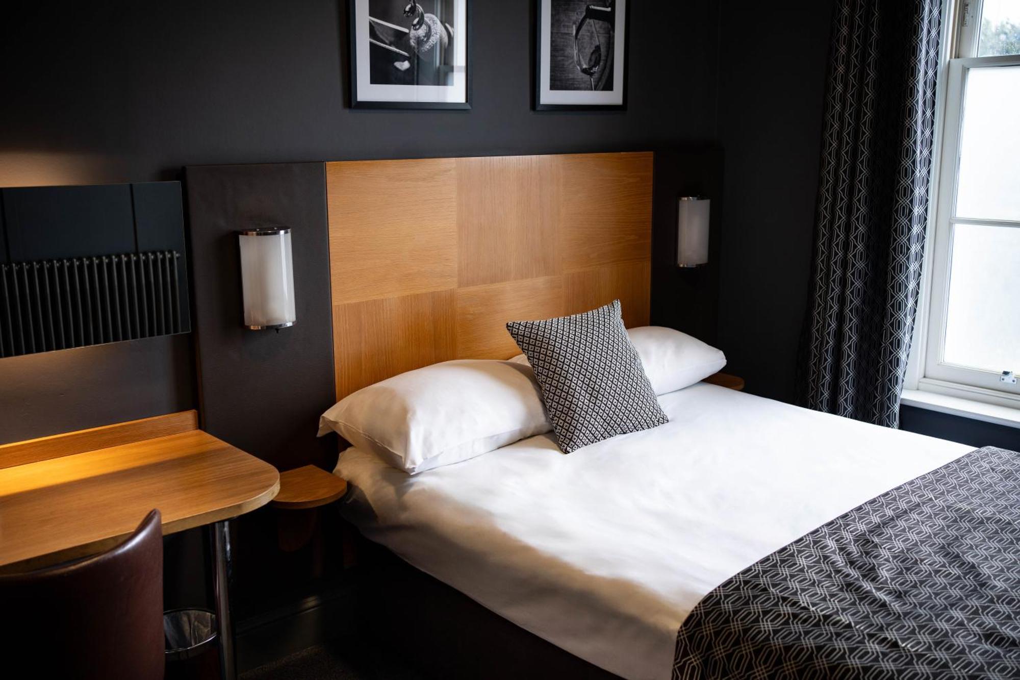 The Corner House Hotel Taunton Buitenkant foto