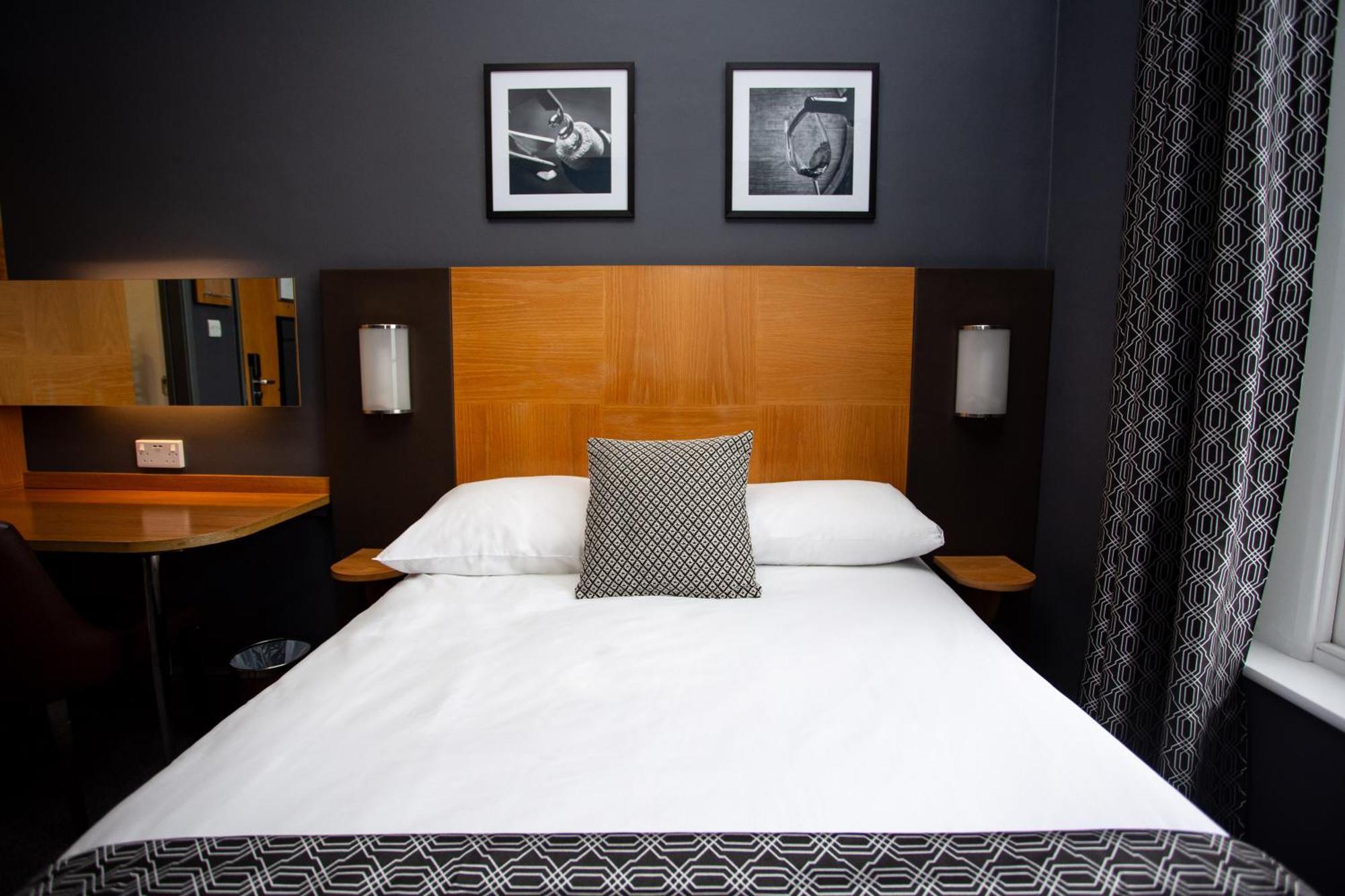 The Corner House Hotel Taunton Buitenkant foto