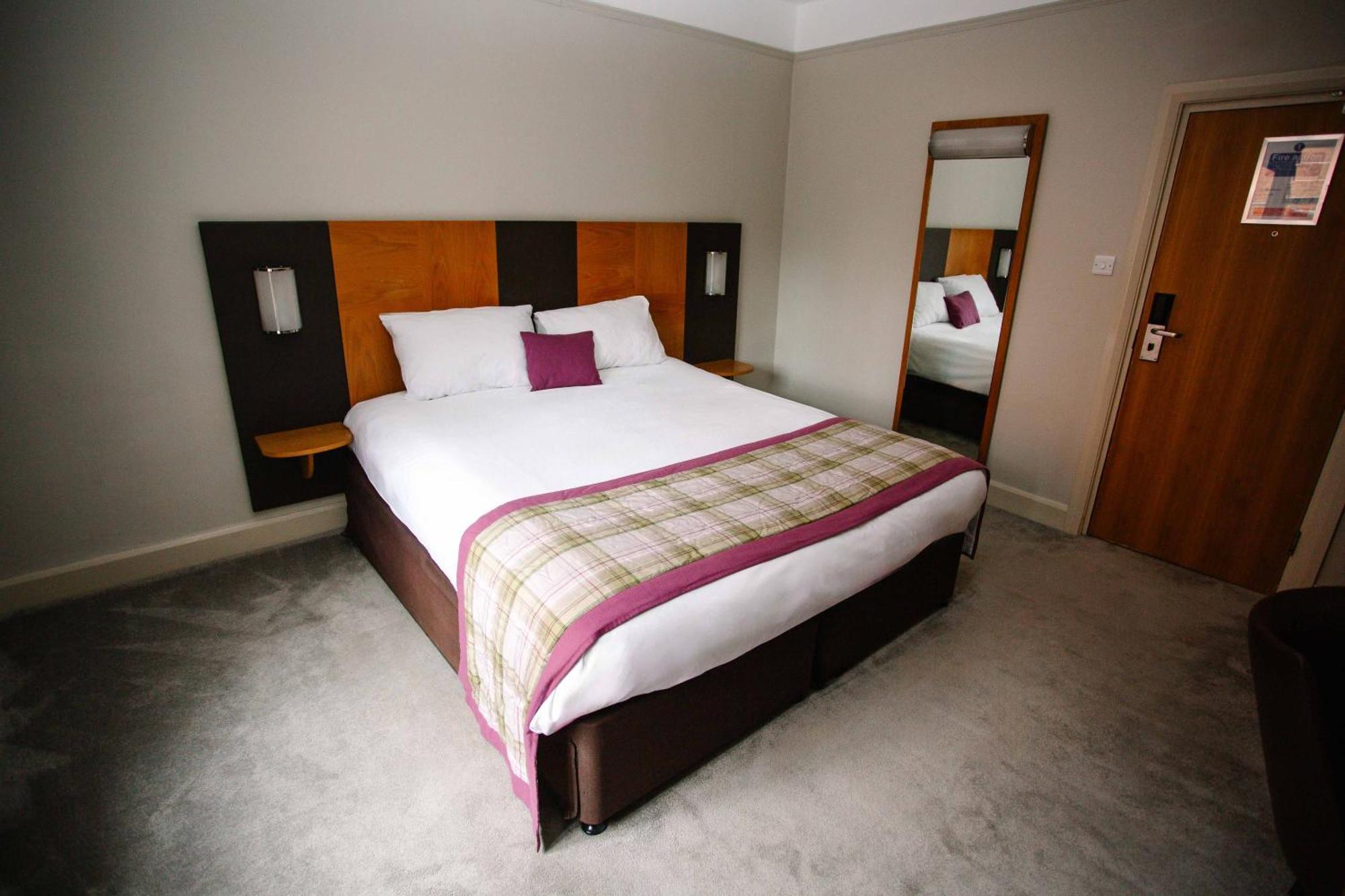 The Corner House Hotel Taunton Buitenkant foto